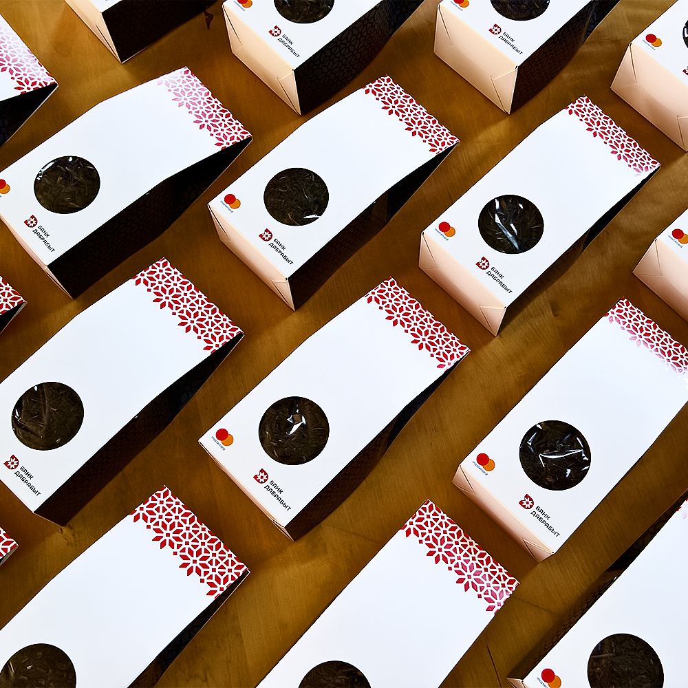 чай в брендированной упаковке