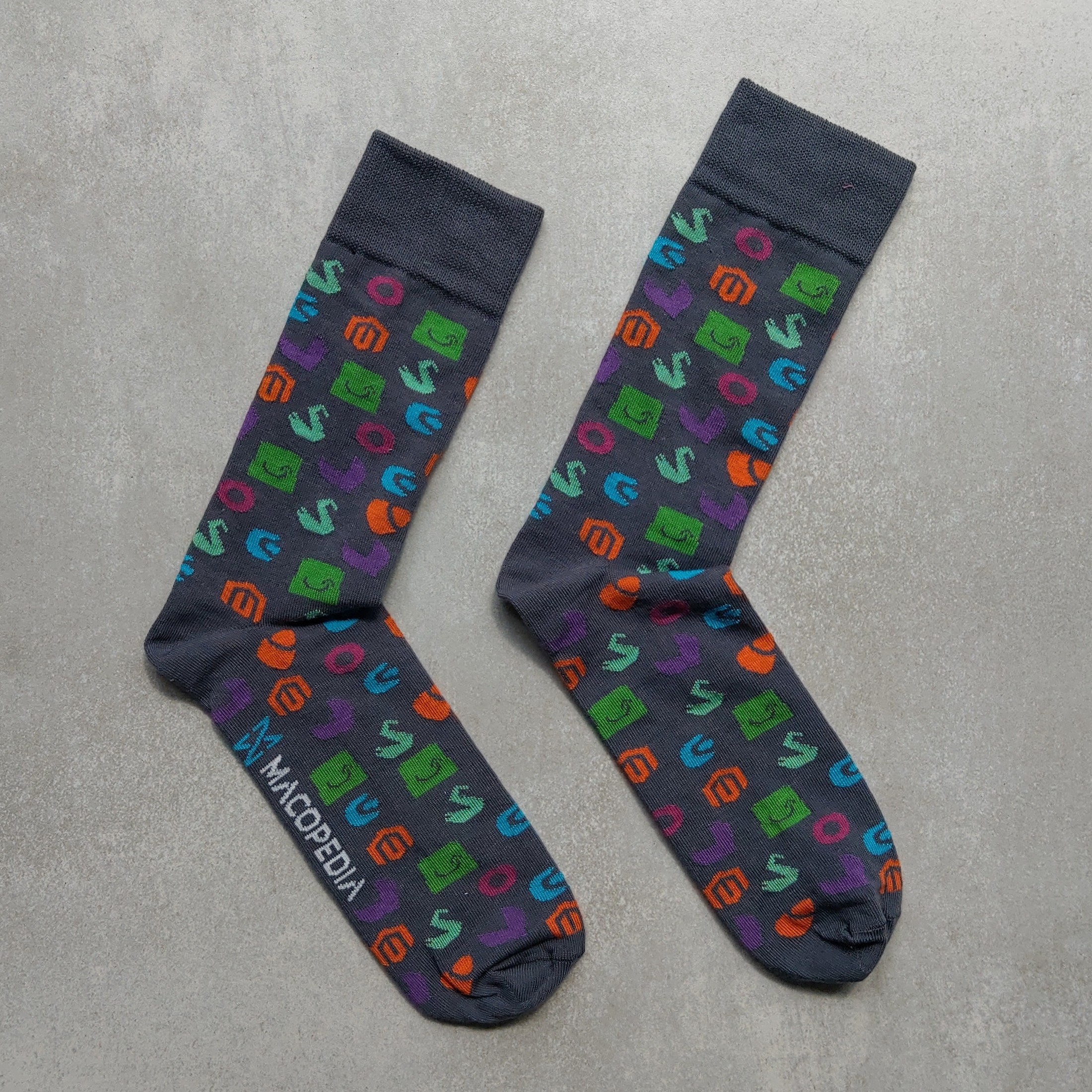 брендированные носки