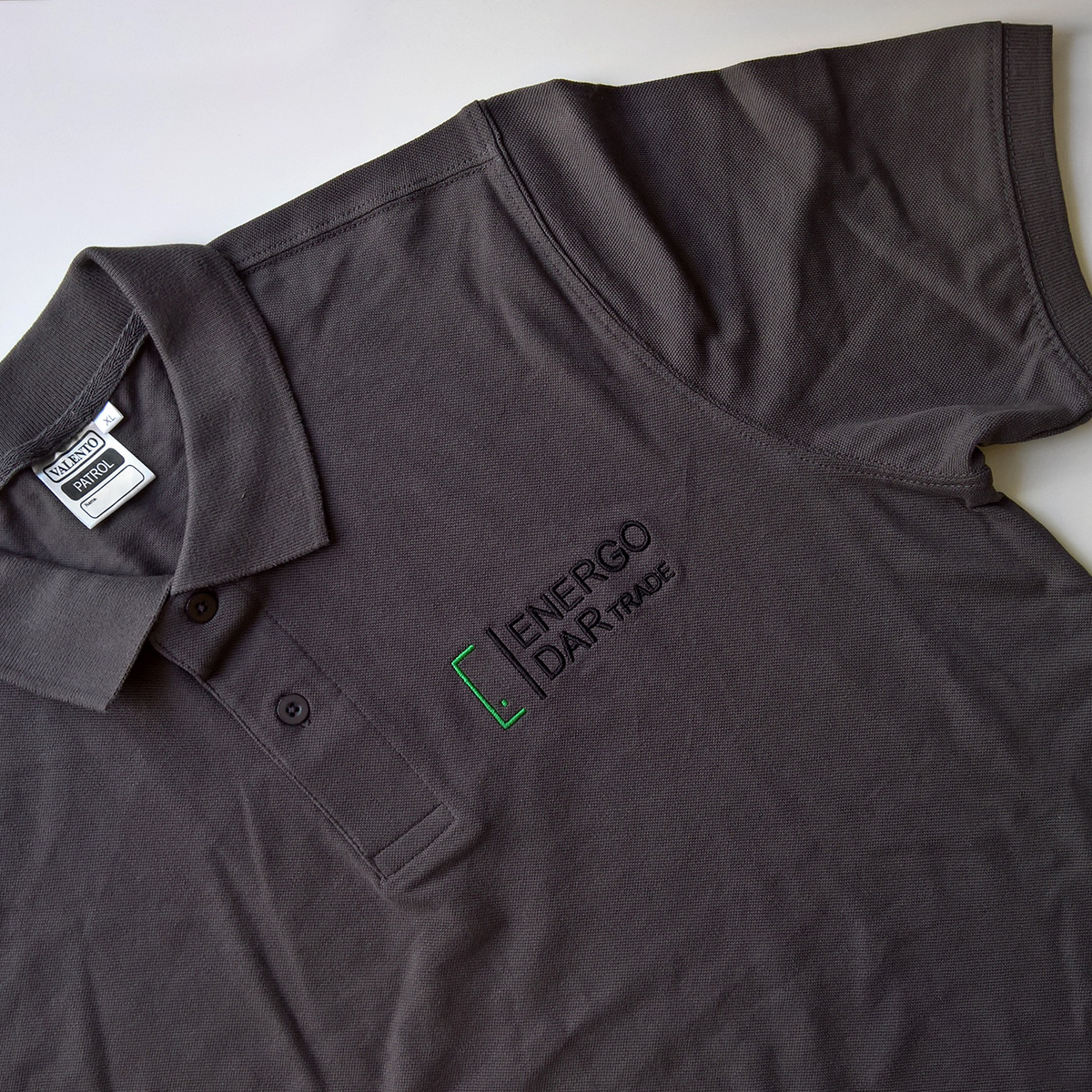 брендированное поло