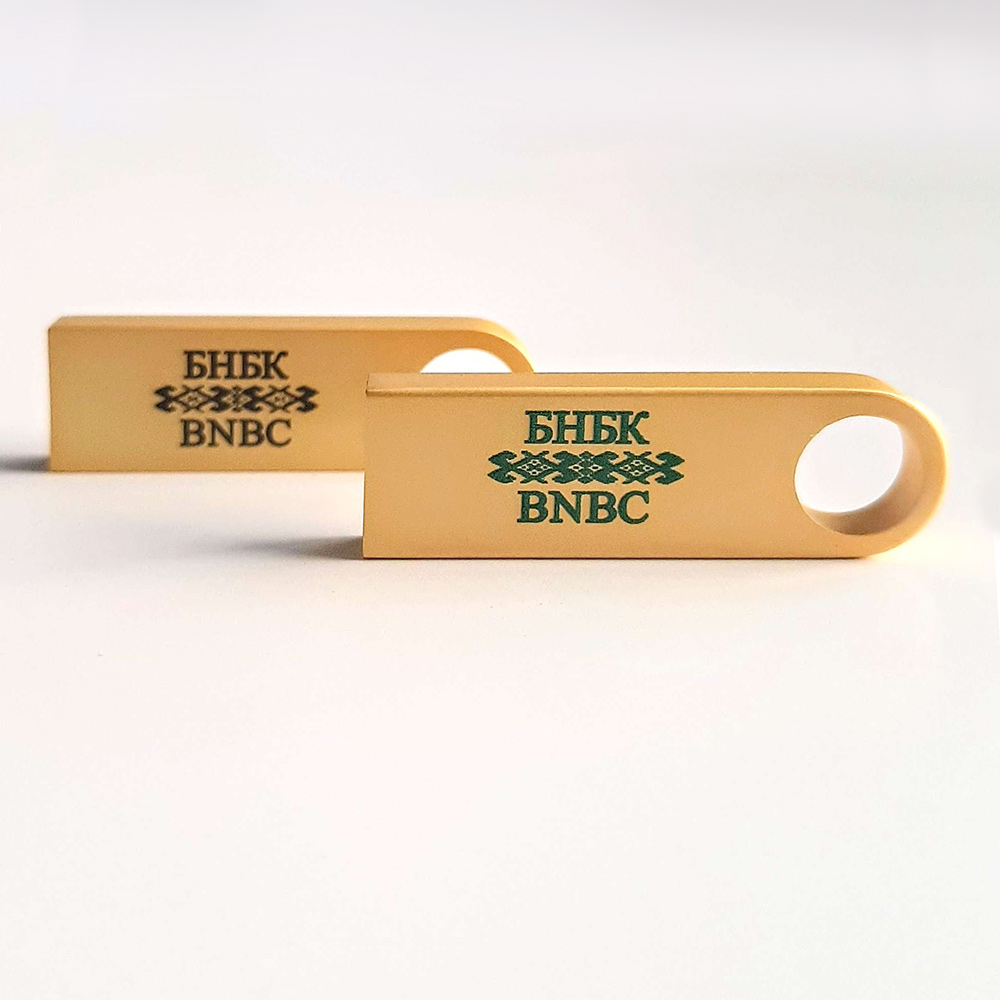 флешка с логотипом